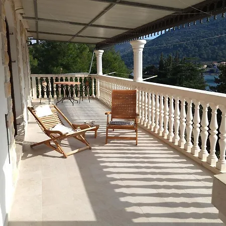 Apartment By The Sea Grebastica, Sibenik - 5270 Grebastica