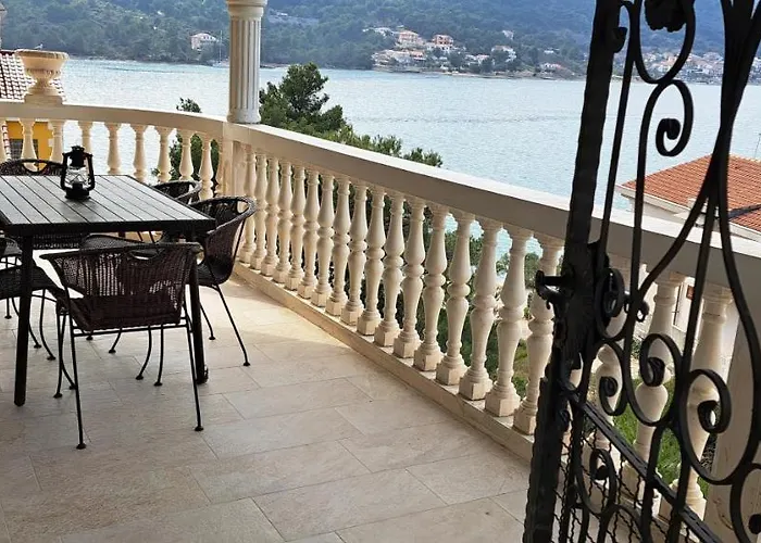 Appartement By The Sea Grebastica, Sibenik - 5270 Grebaštica