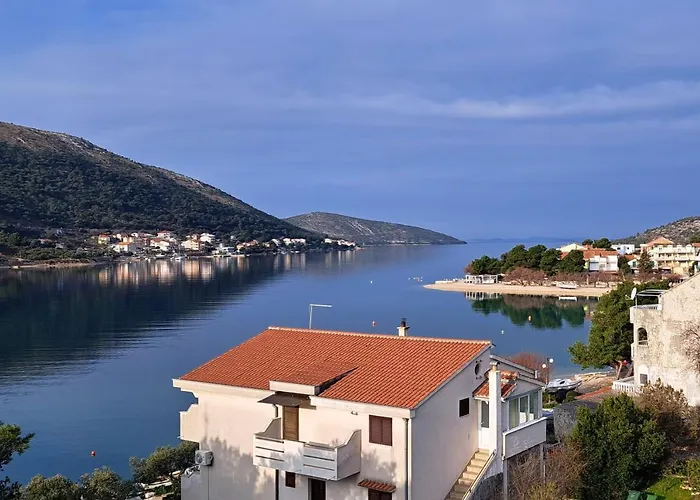 Appartement By The Sea Grebastica, Sibenik - 5270 Grebaštica