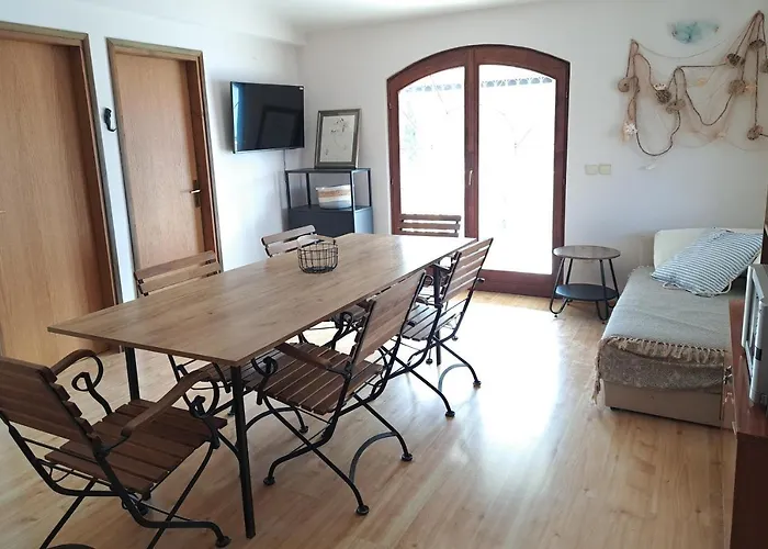 Apartman By The Sea Grebastica, Sibenik - 5270 *